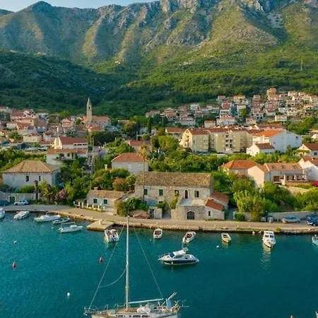 Сasa de vacaciones With Private Garden 1200 M2 Mokošica
