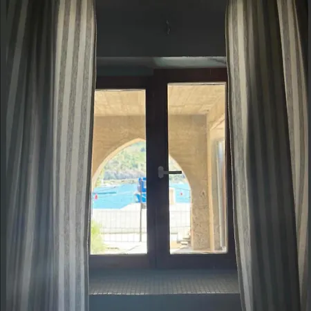 With Private Garden 1200 M2